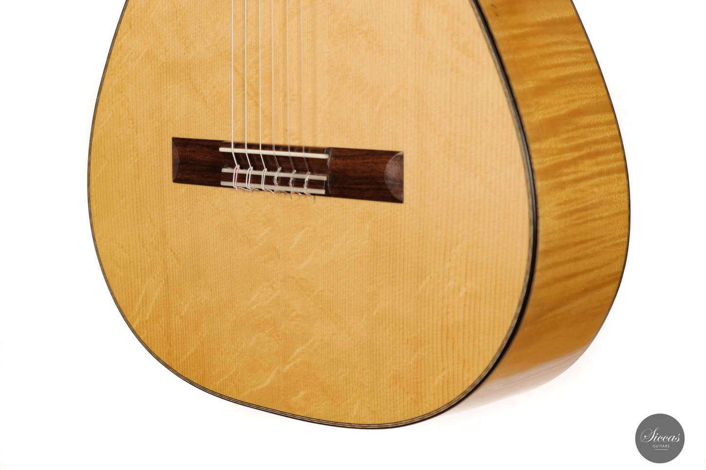 Daryl Perry - 2022 Spruce/Maple No. 247 65 cm