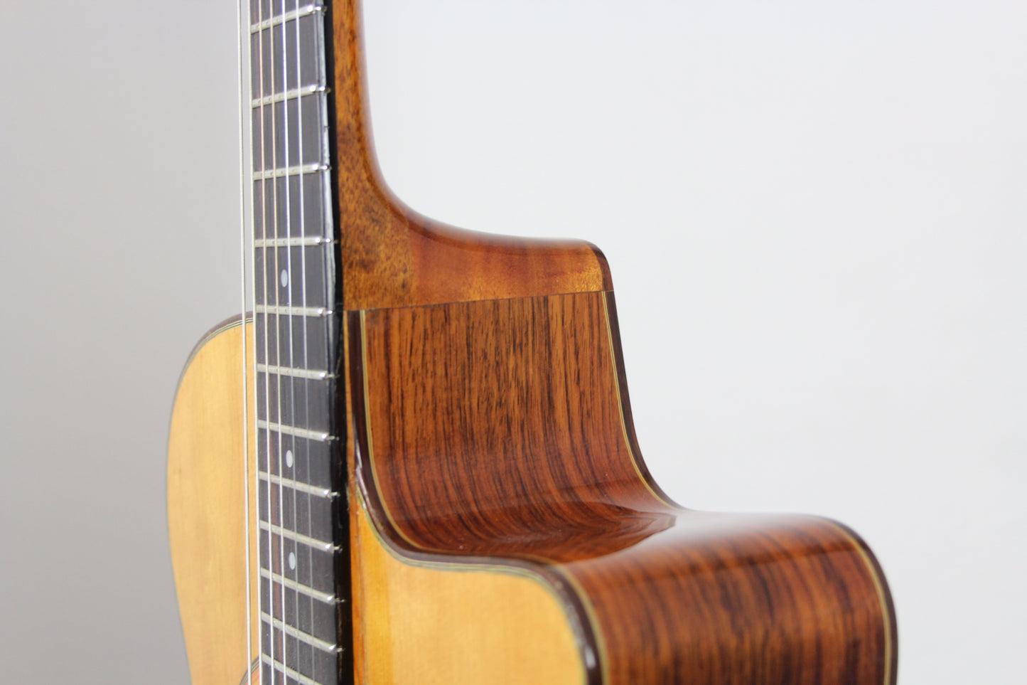 Ibanez MAC-10 - Mario Maccaferri Style