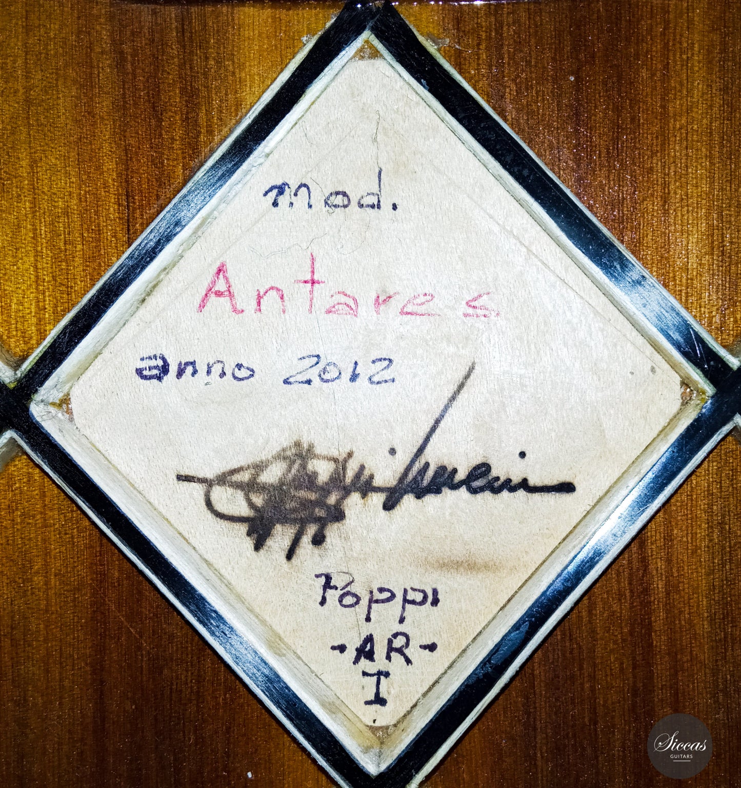 Luciano Maggi – 2012 «Antares» Lattice