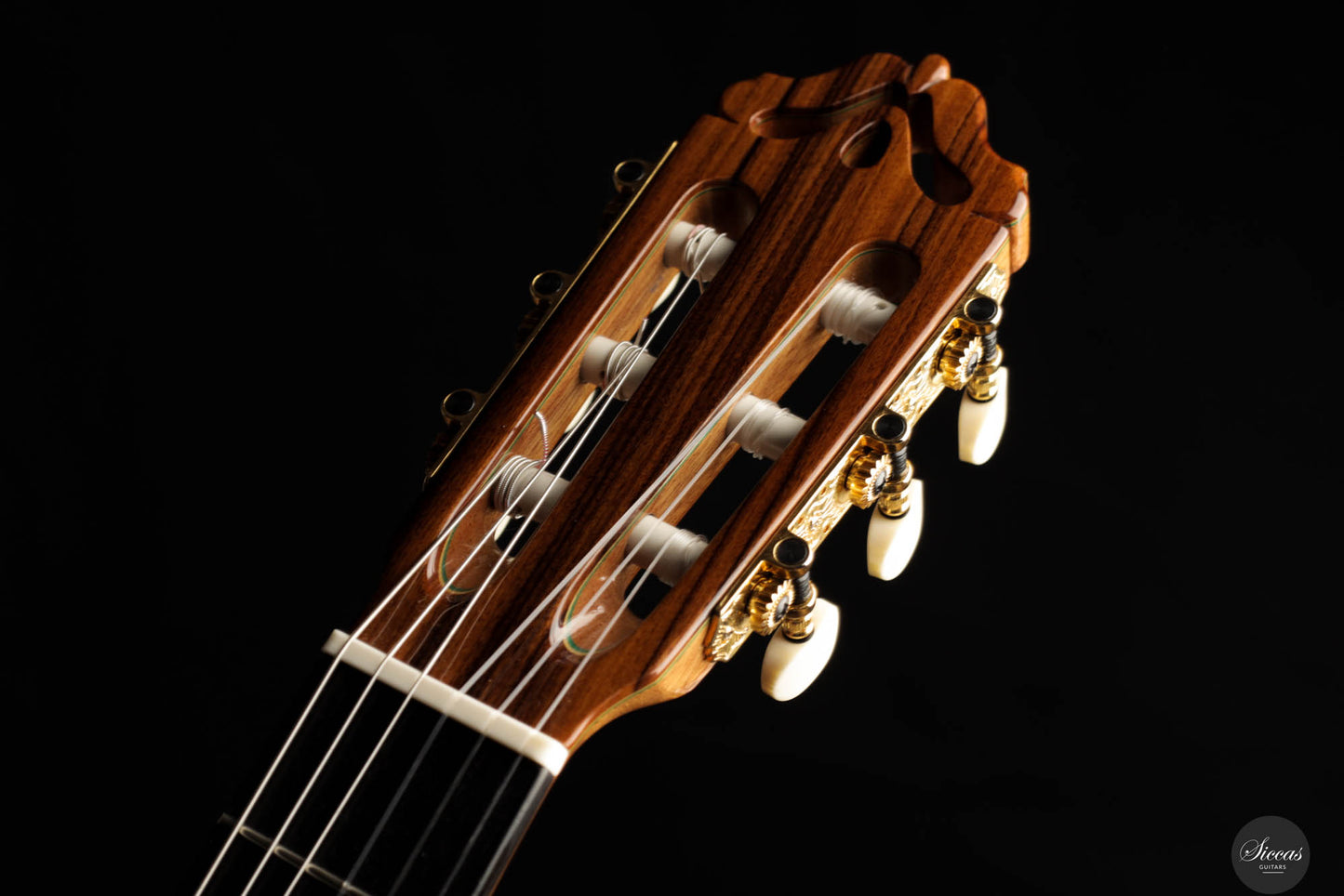 Esteve - Model 12 Cedar
