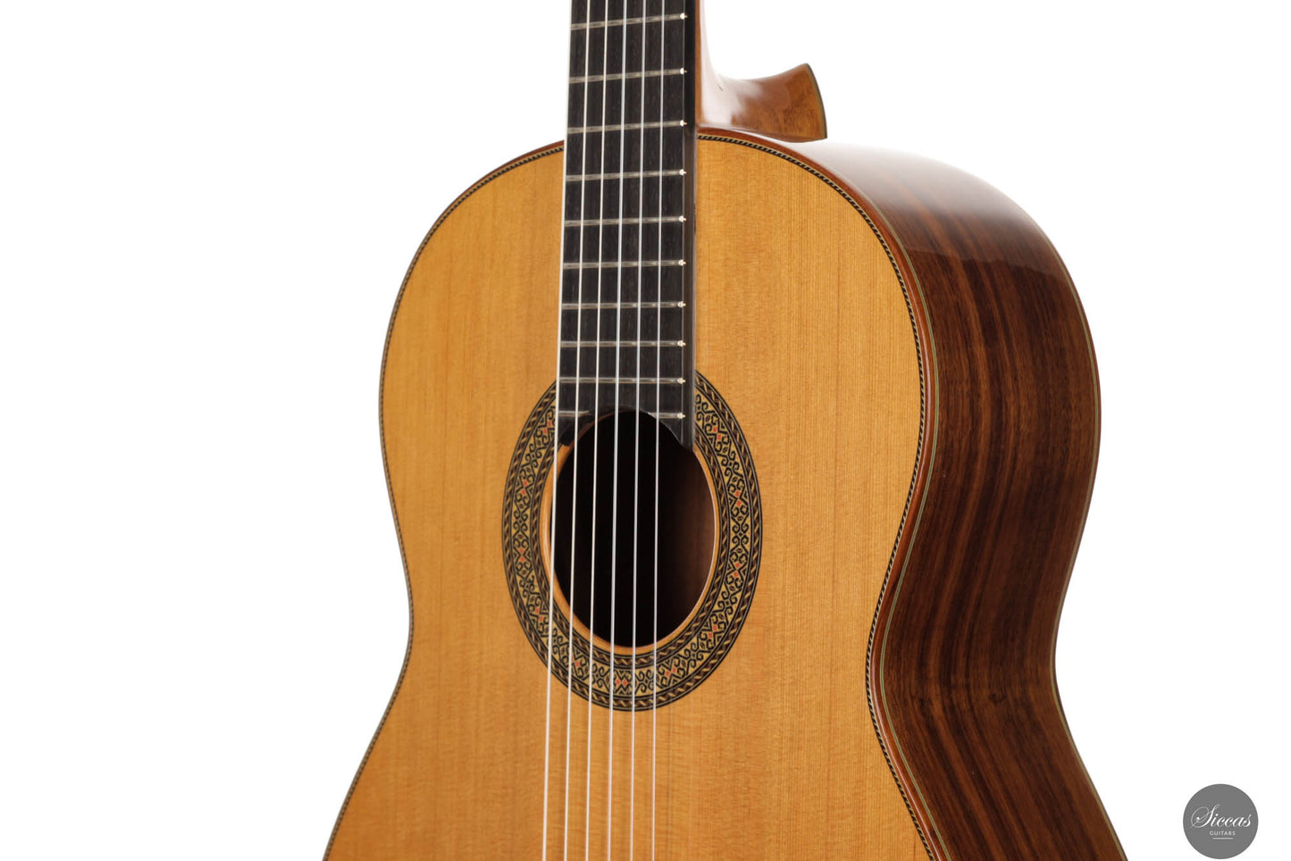 Esteve - Model 12 Cedar