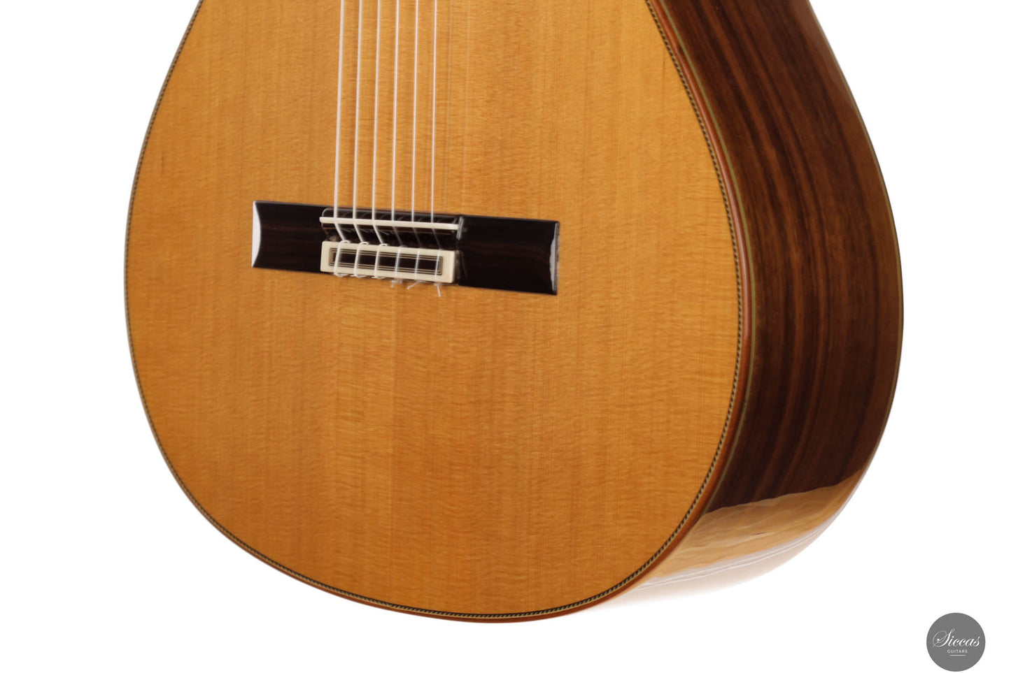 Esteve - Model 12 Cedar