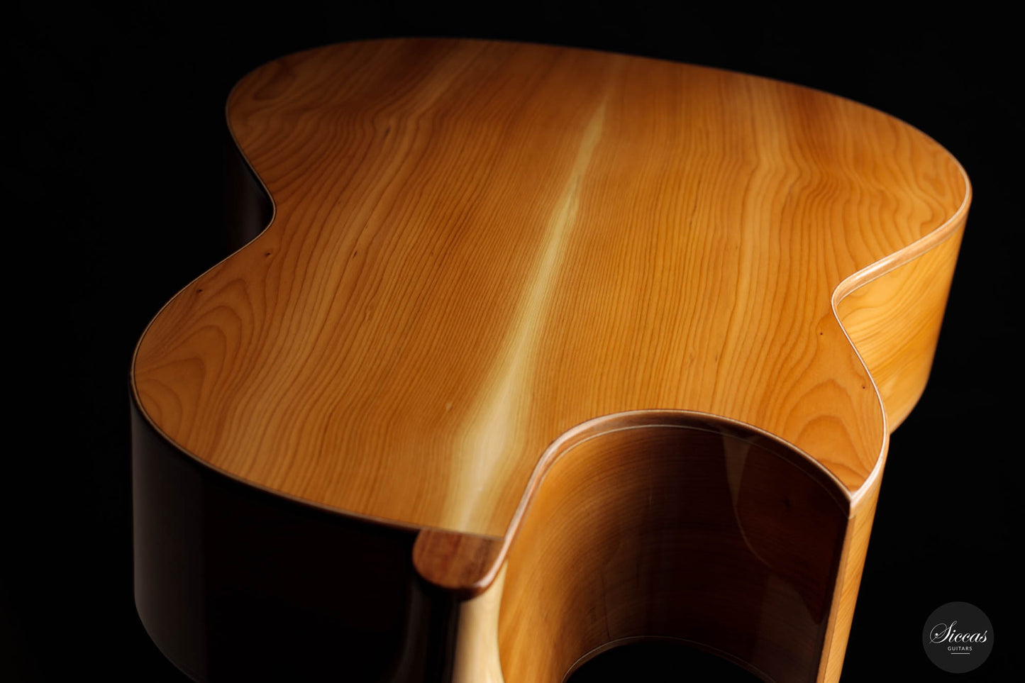 Martin Bretscher – 2022 Flow Cut Eibe