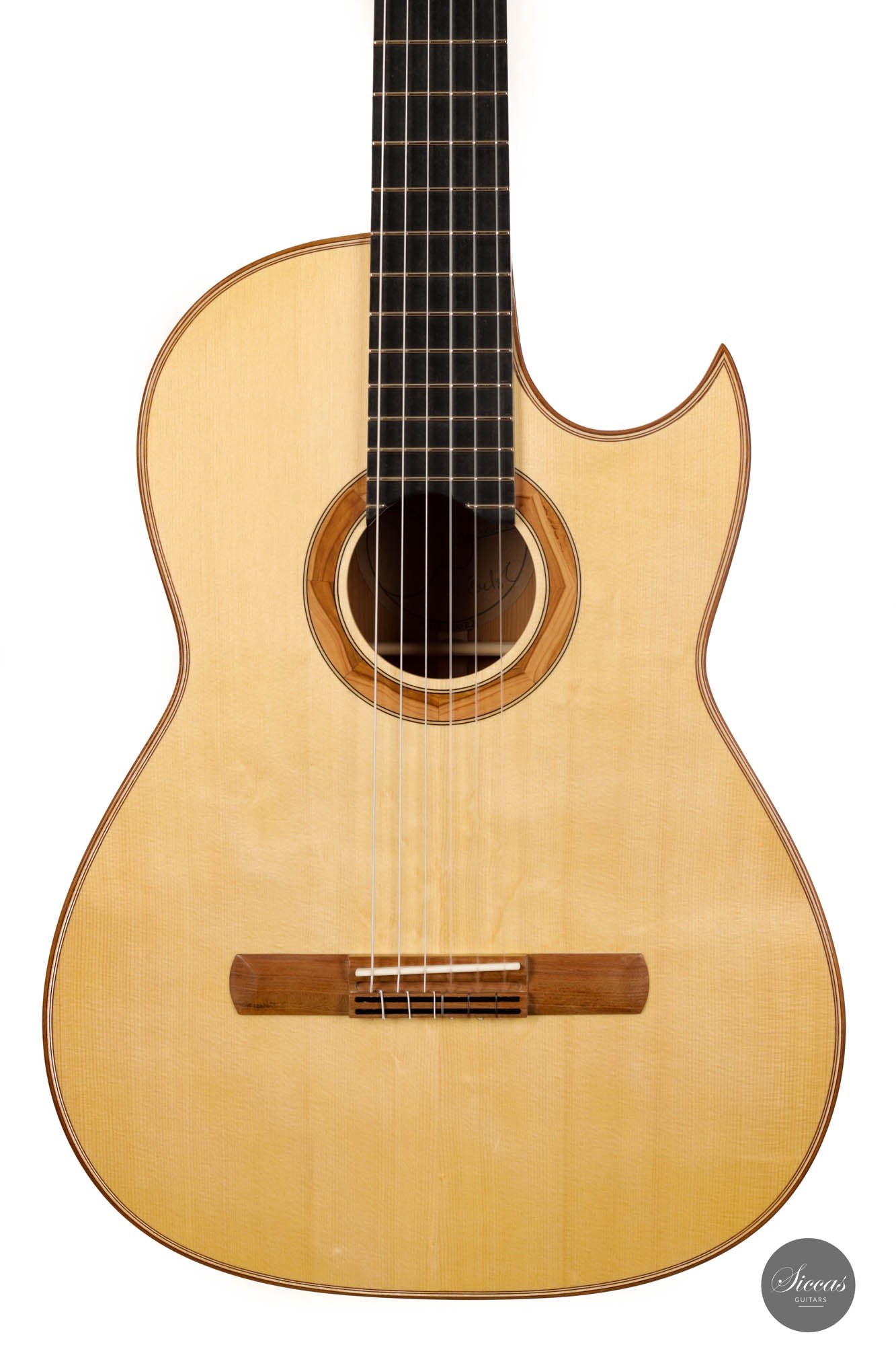 Martin Bretscher – 2022 Flow Cut Eibe