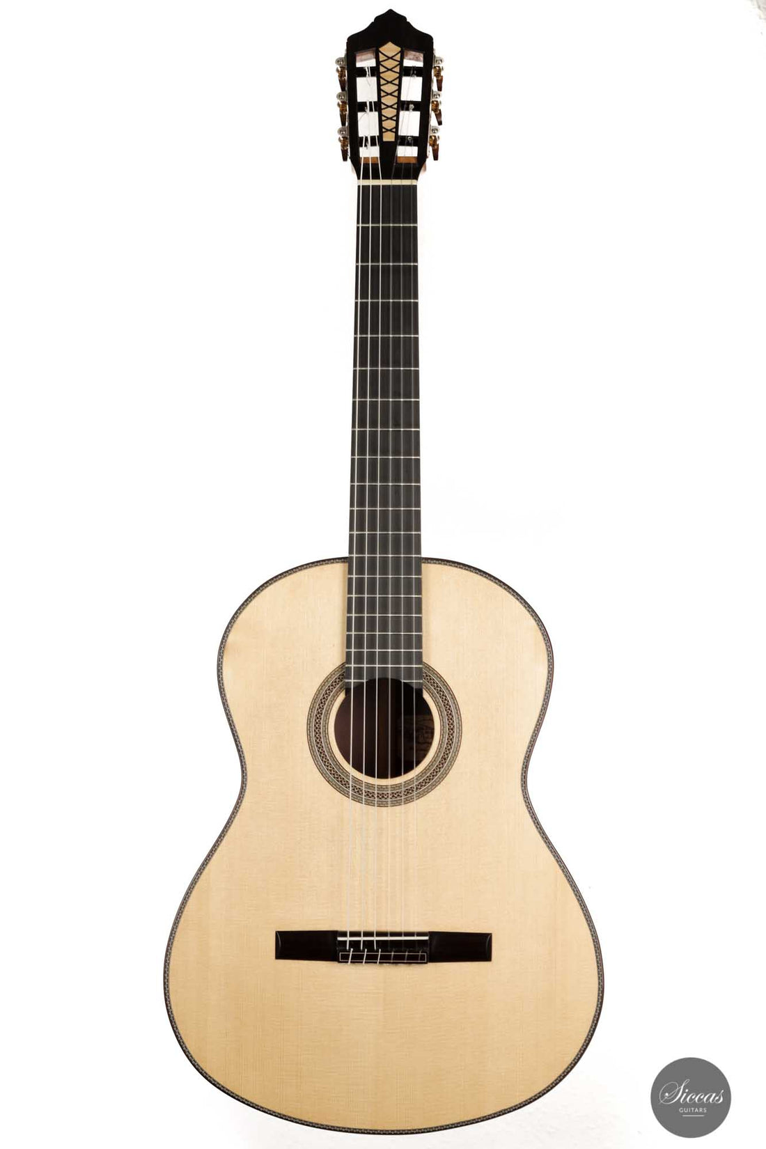 Mijail Kharash - 2022 63 cm