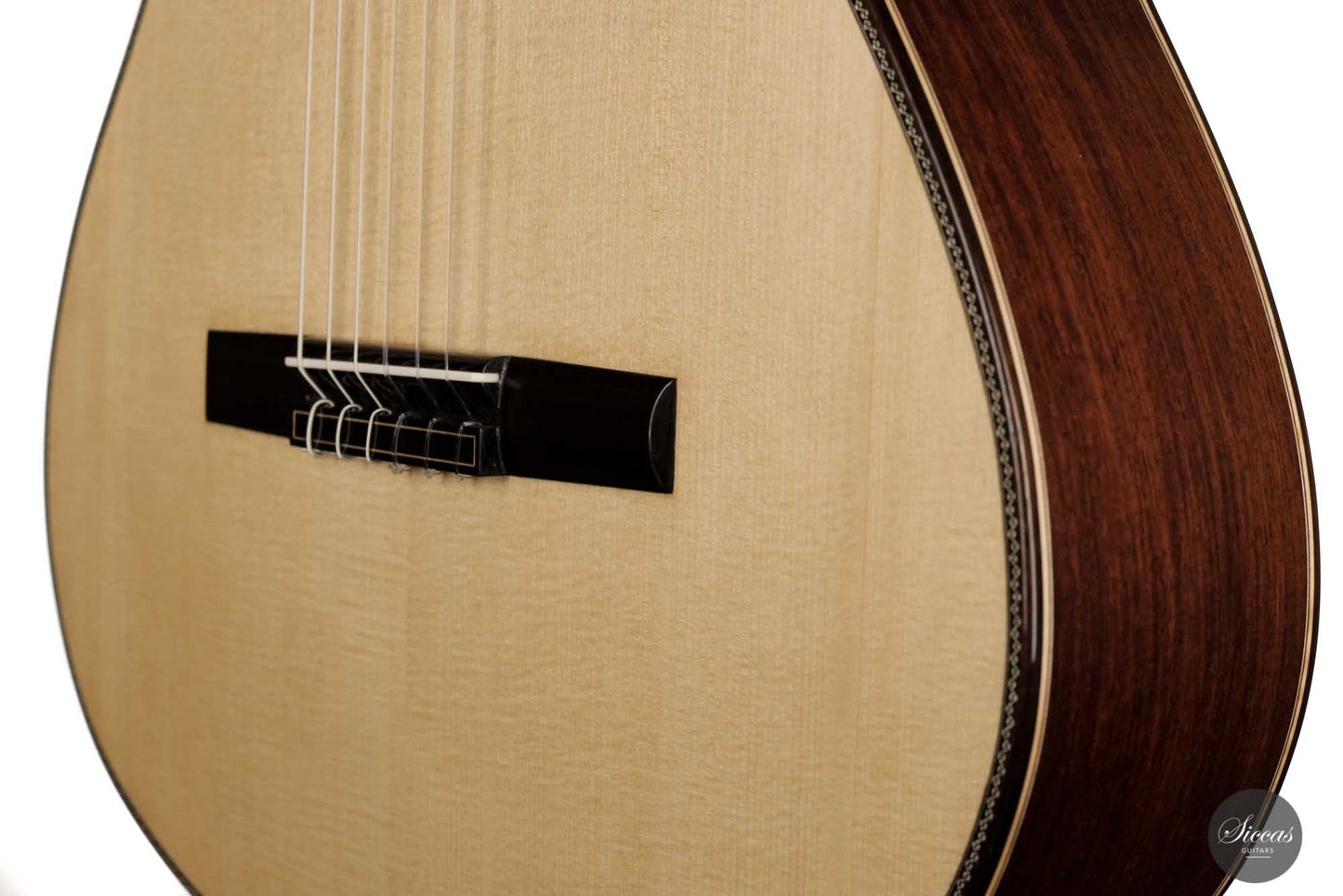 Mijail Kharash - 2022 63 cm