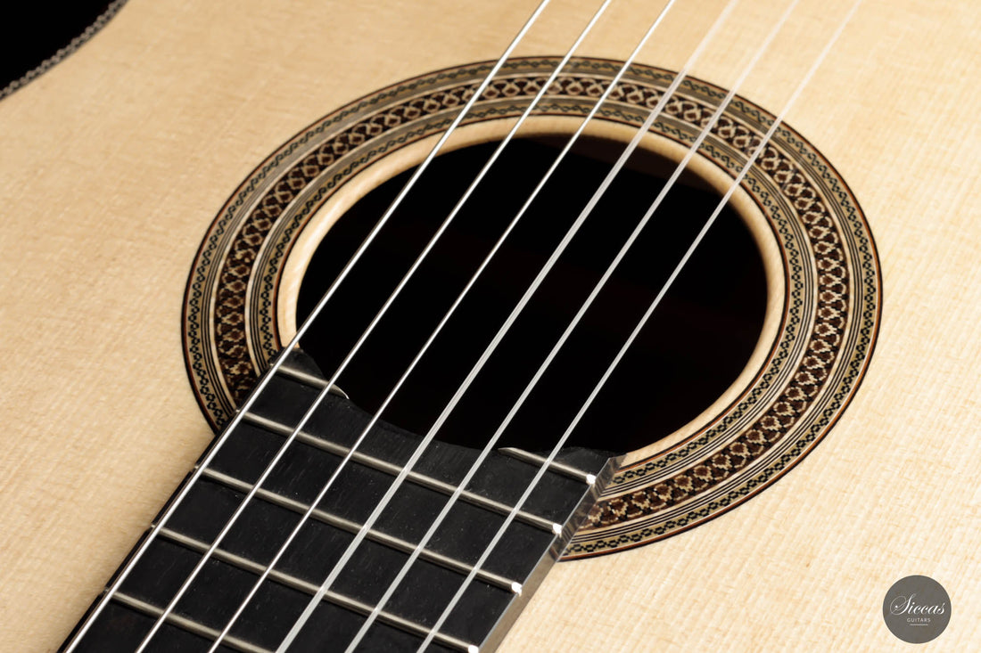 Mijail Kharash - 2022 65 cm Lefthand