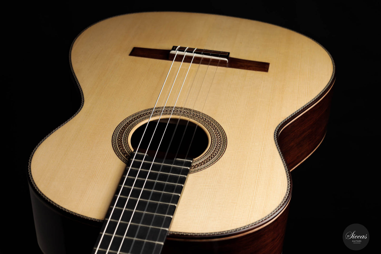 Mijail Kharash - 2022 65 cm Lefthand