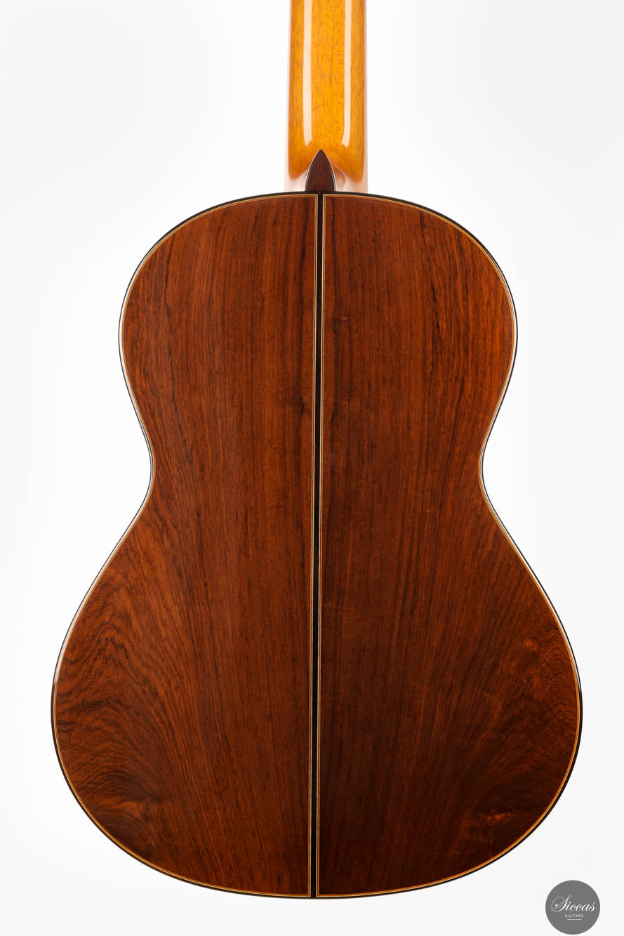 Vicente Carrillo – Gabriela II Cedar/Madagascar 63 cm