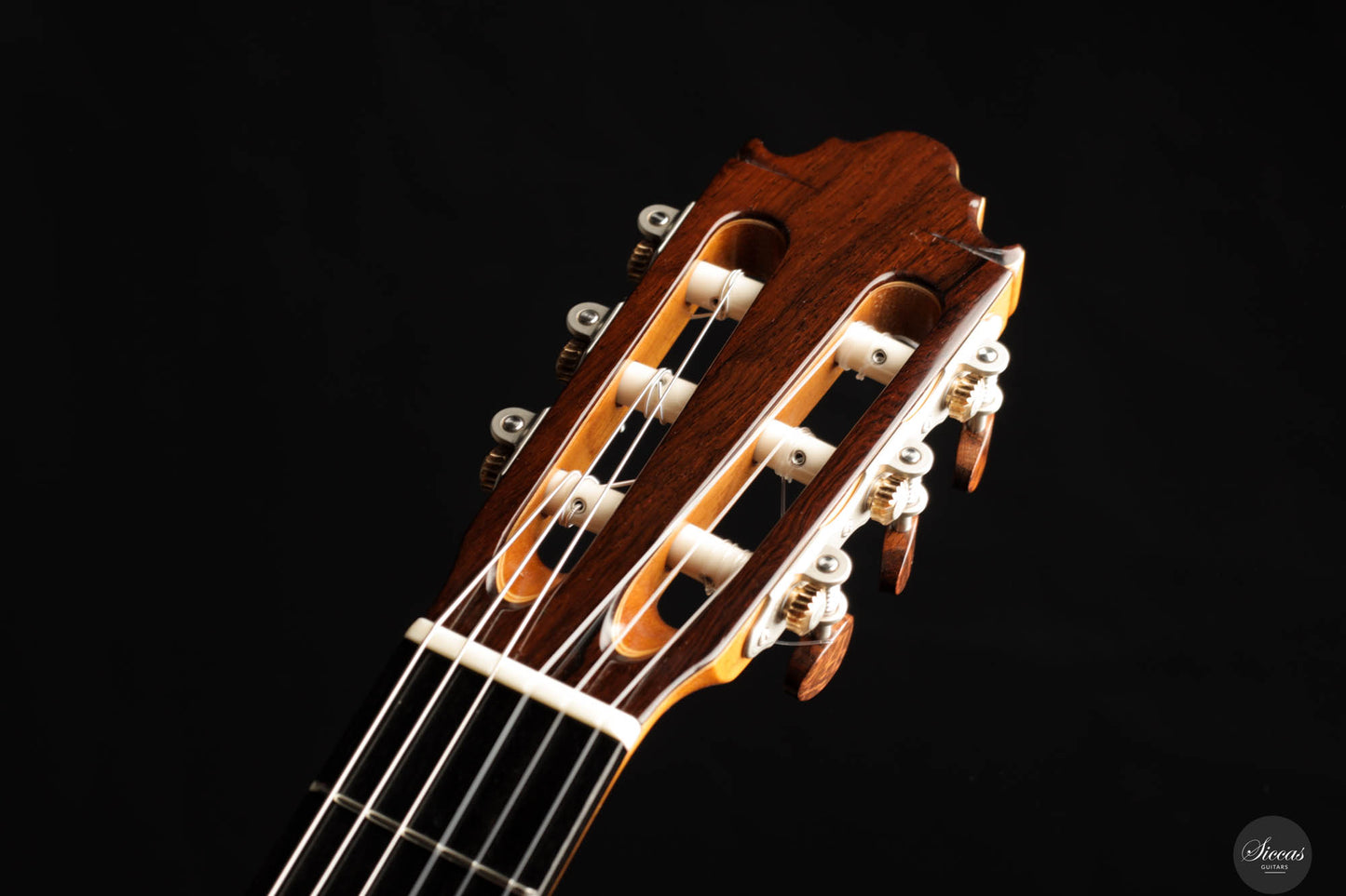 Vicente Carrillo – Gabriela II Cedar/Madagascar 63 cm