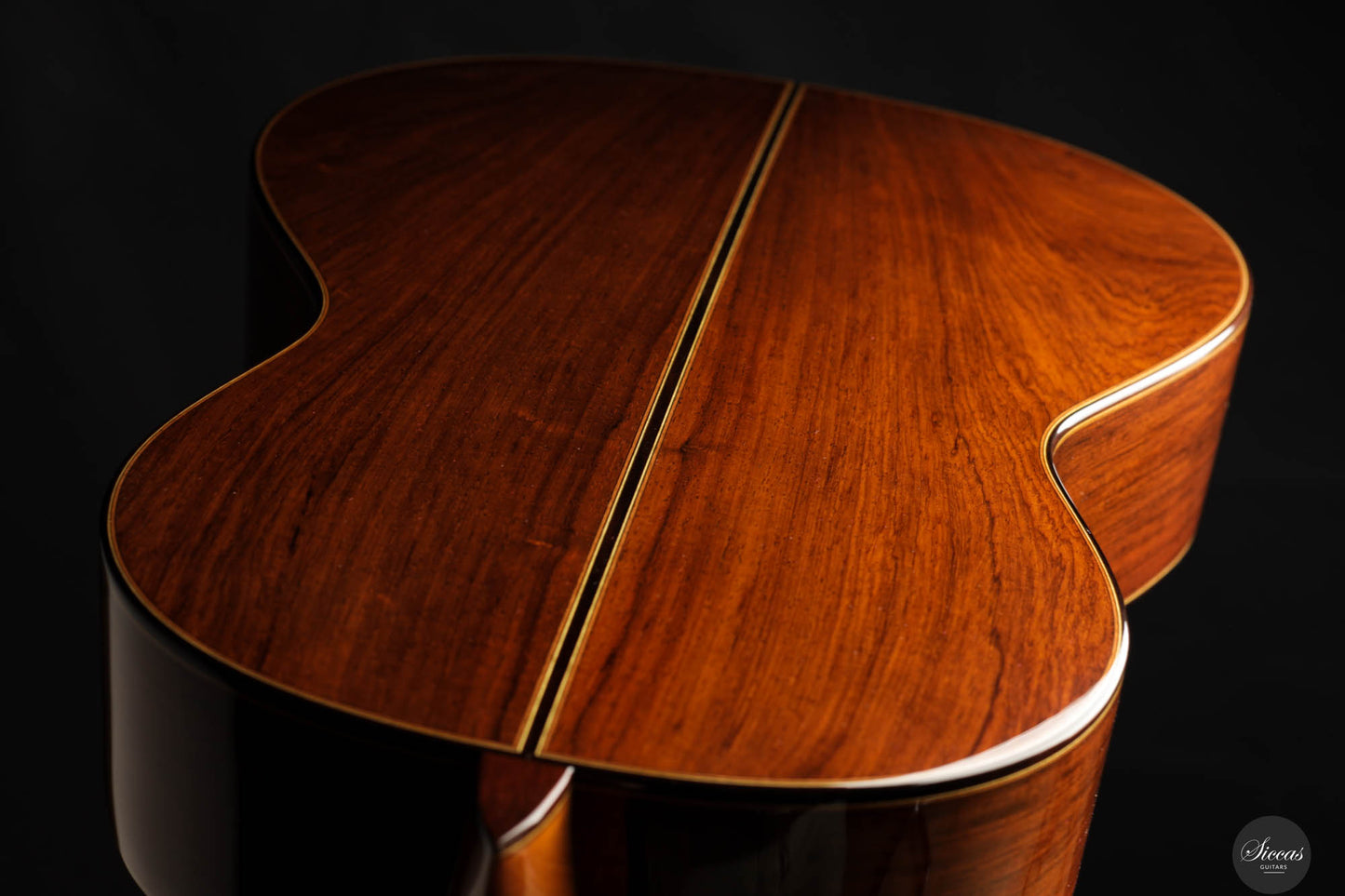 Vicente Carrillo – Gabriela II Cedar/Madagascar 63 cm