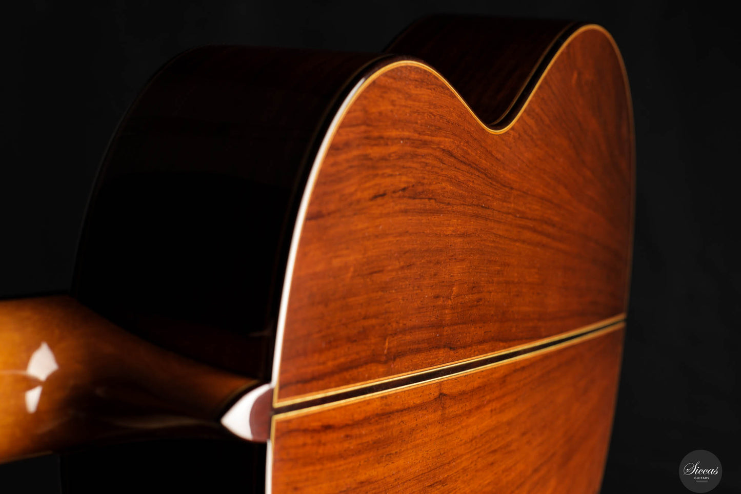 Vicente Carrillo – Gabriela II Cedar/Madagascar 63 cm