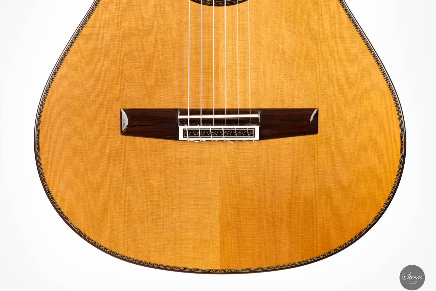 Vicente Carrillo – Gabriela II Cedar/Madagascar 63 cm