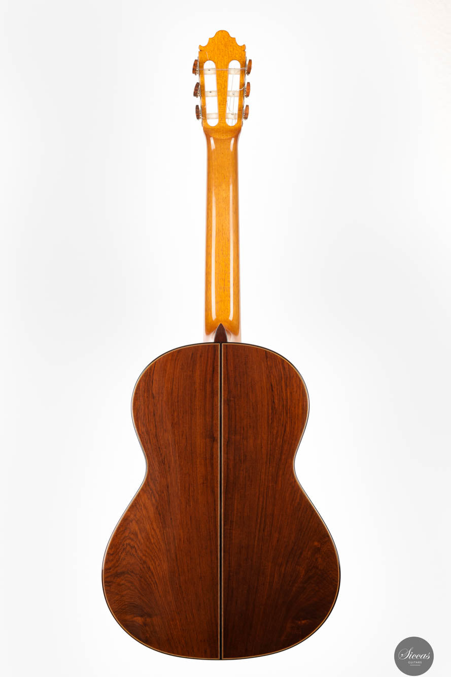 Vicente Carrillo – Gabriela II Cedar/Madagascar 63 cm