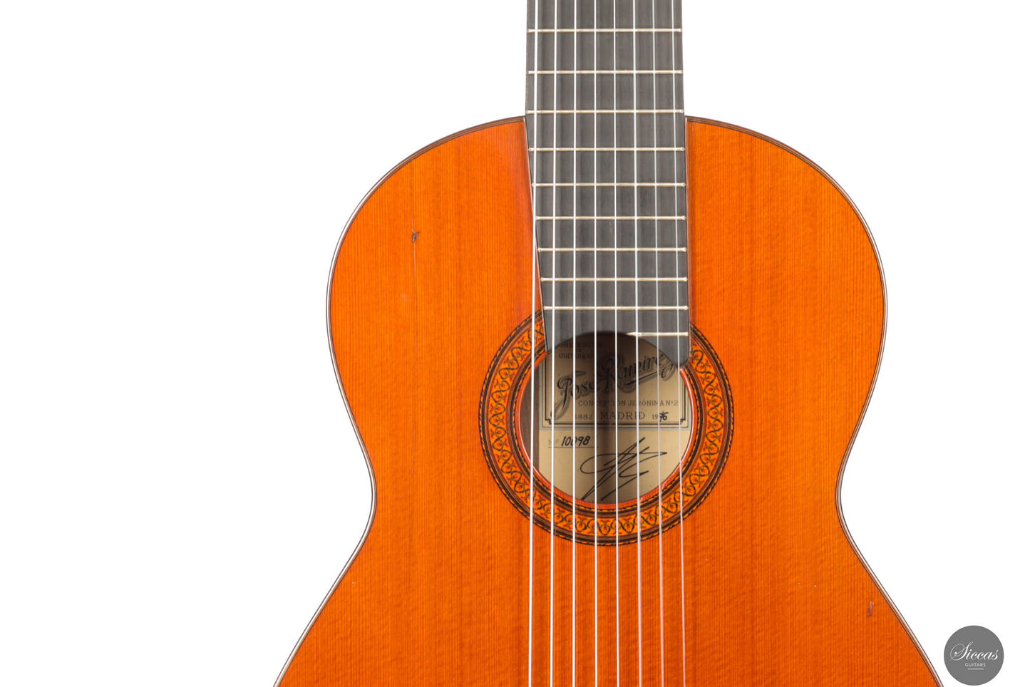 José Ramirez - 1976 1a No. 10098 - 8-string ON HOLD