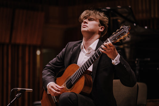 Robert Kwiedacz – Polish guitarist and winner of the NRW Gitarrenpreis 2025