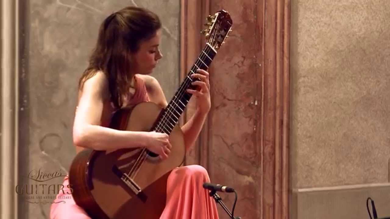 Federico Moreno Torroba on the Classical Guitar: The Essential Guide