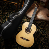 Siccas Luthiers - Recital Traditional Spruce - Front view thumbnail