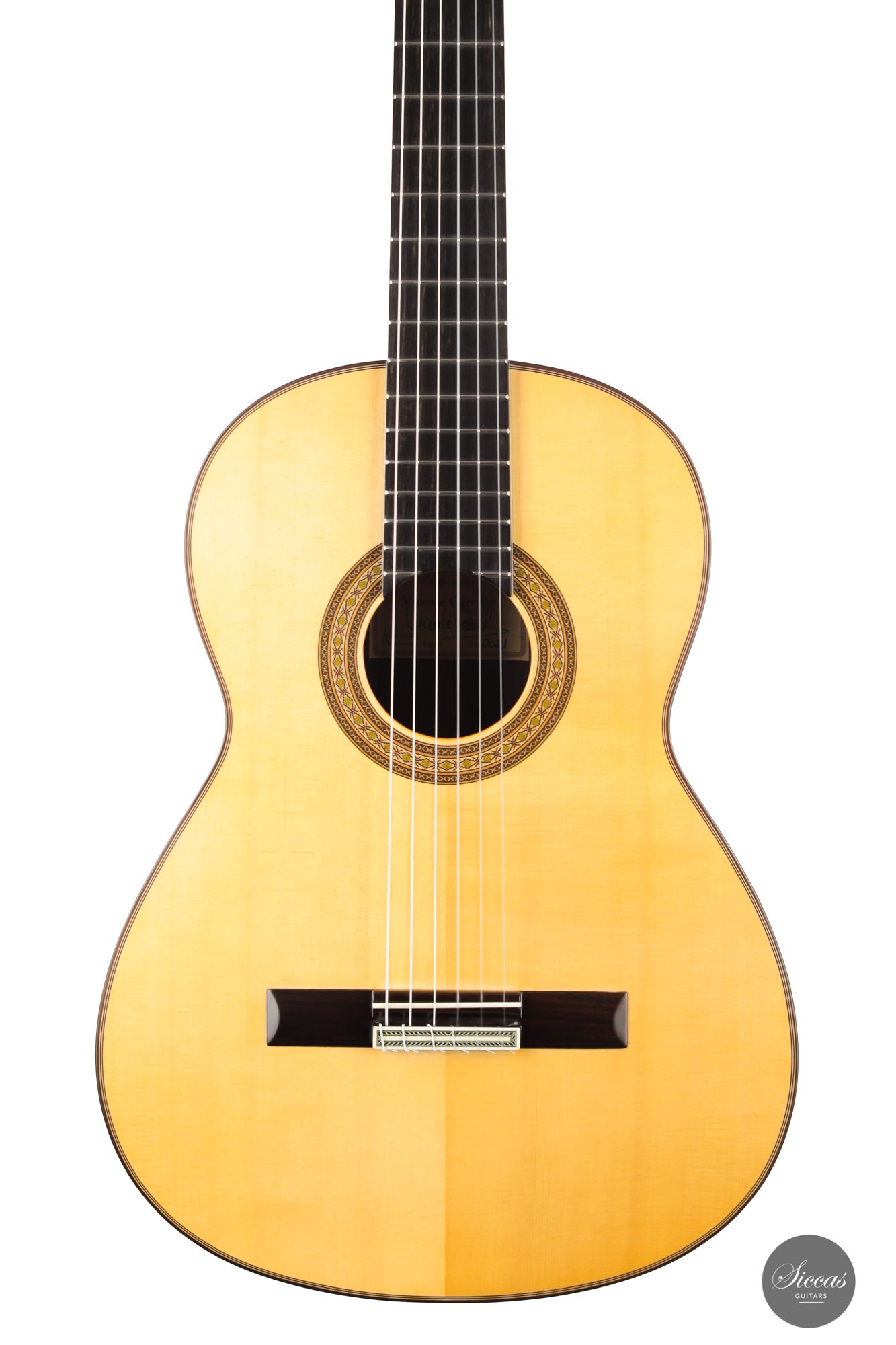 Vicente Carrillo - India Estudio 64 cm