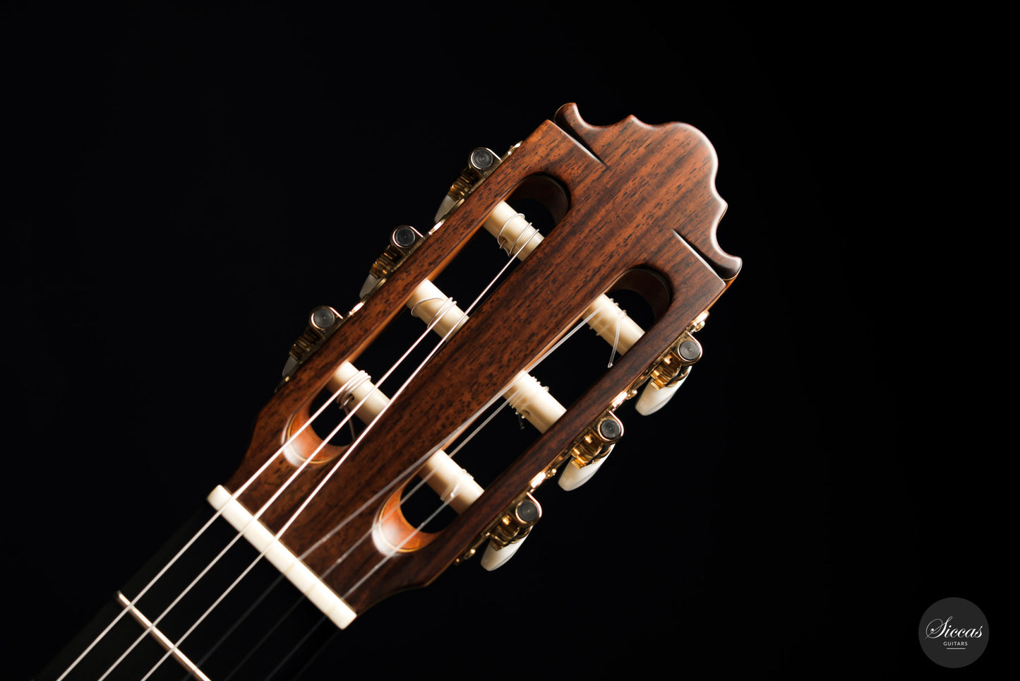 Vicente Carrillo - India Estudio Zeder 64 cm