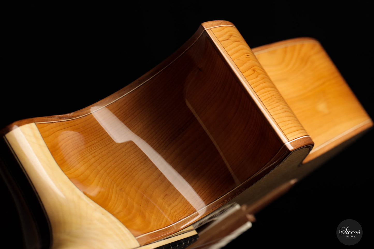 Martin Bretscher – 2022 Flow Cut Eibe