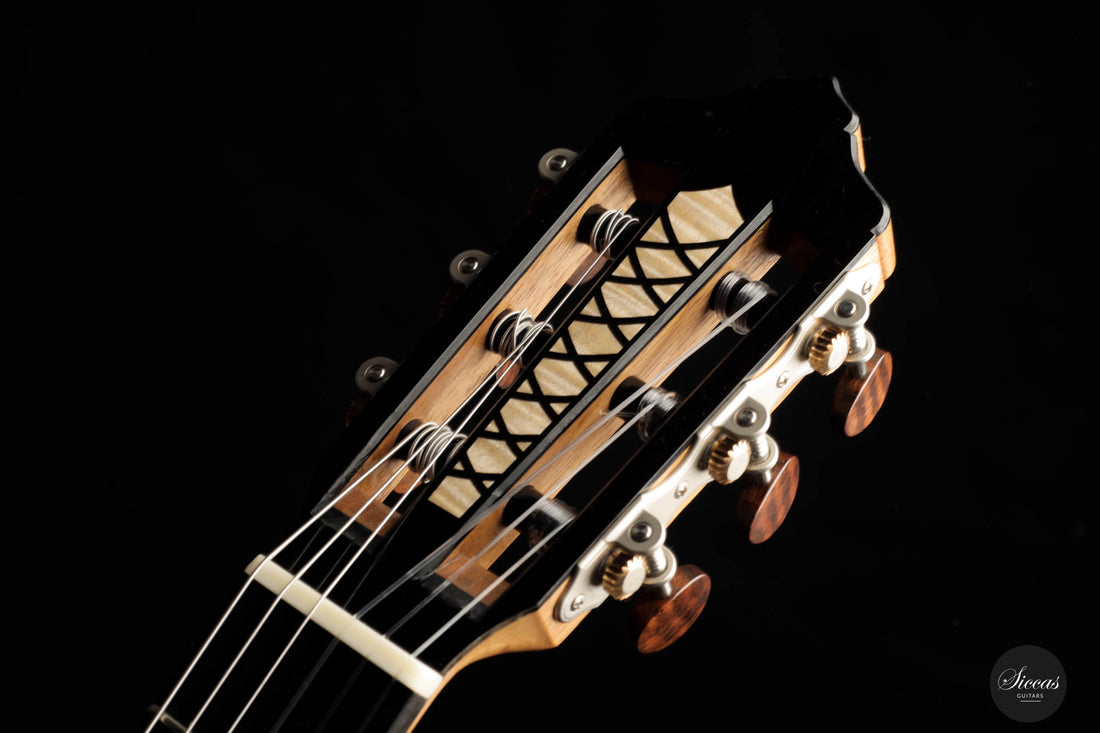 Mijail Kharash - 2022 63 cm