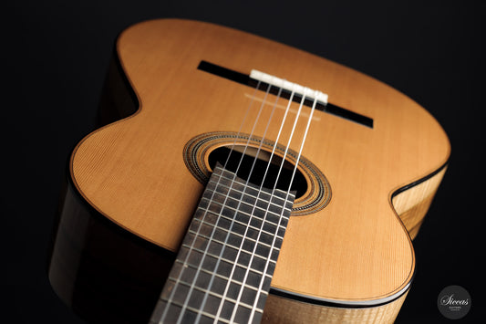 Nils Schebesta - 2021 Zeder/Walnuss