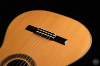 Siccas Luthiers - Halo Traditional Cedar - Front view thumbnail