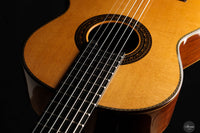 Vicente Carrillo – Gabriela II Cedar/Madagascar 63 cm