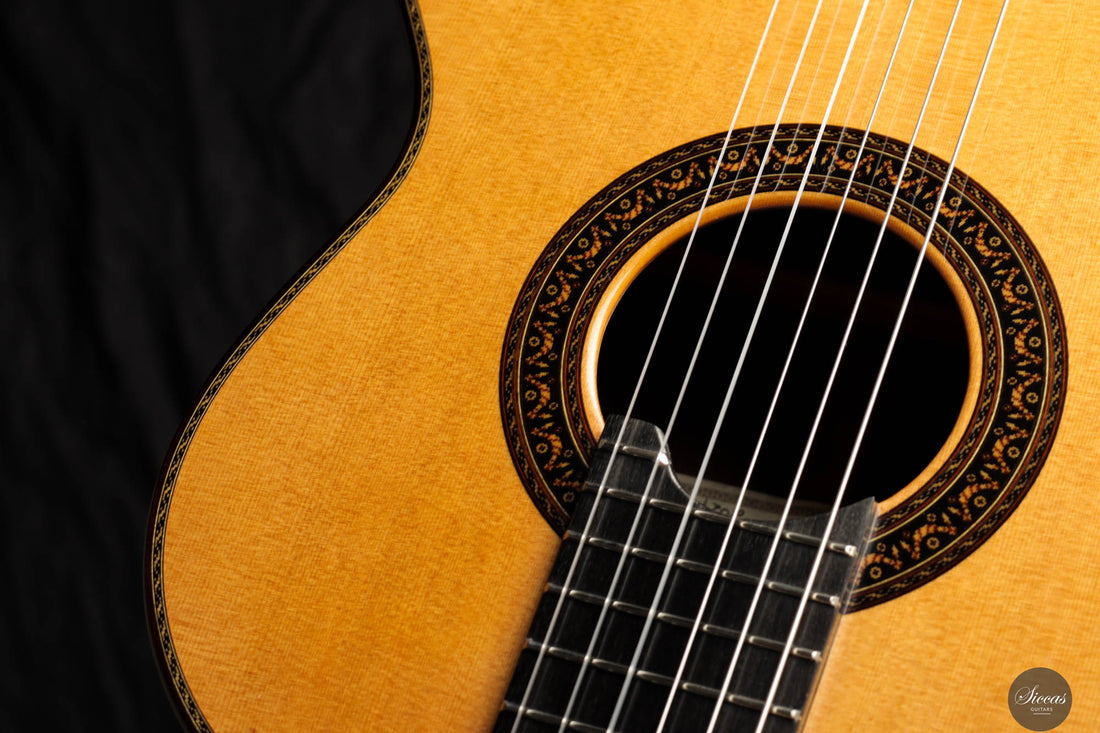 Vicente Carrillo – Gabriela II Cedar/Madagascar 63 cm
