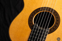 Vicente Carrillo – Gabriela II Cedar/Madagascar 63 cm