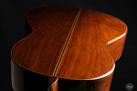 Vicente Carrillo – Gabriela II Cedar/Madagascar 63 cm