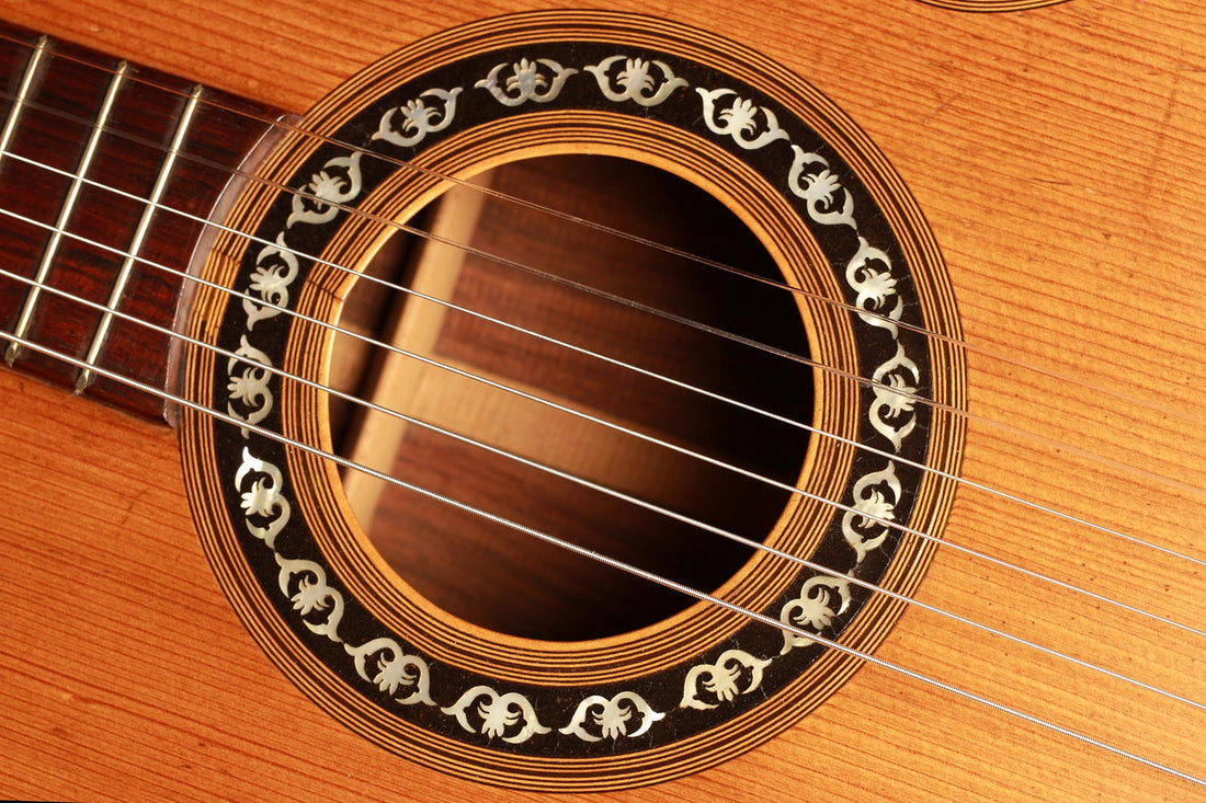 Romantic Guitar - ca. 1910 Markneukirchen