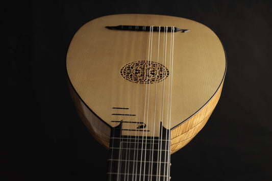 Chiara Frisio - 2025 8 course renaissance lute (Hieber 8c)