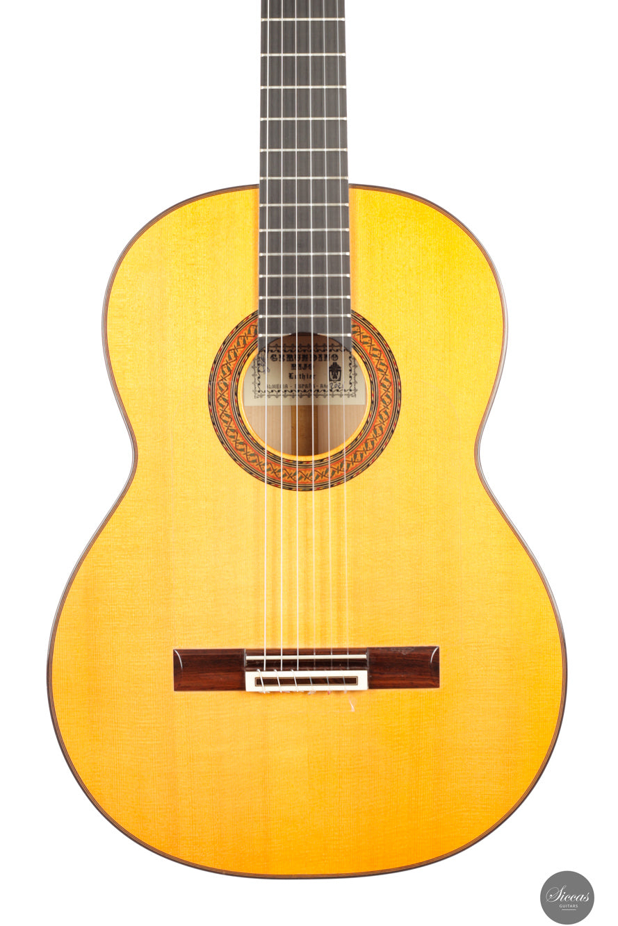 Gerundino Fernandez Hijo - 2021 Flamenca Blanca 66 cm