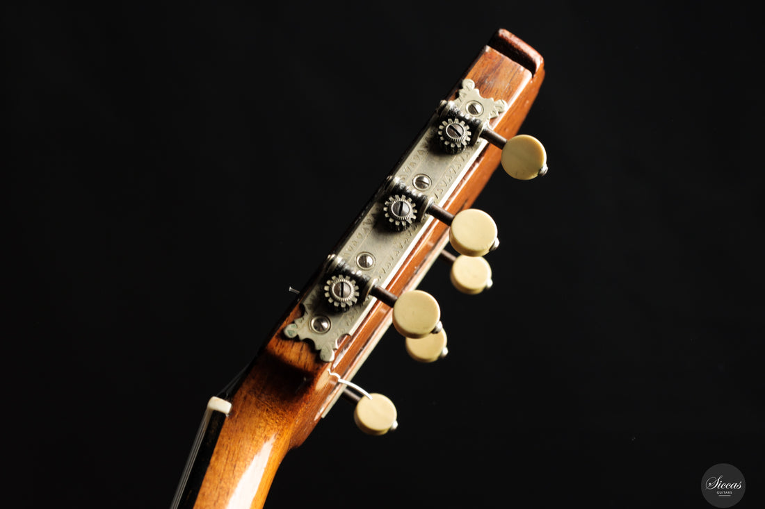 Santos Hernandez - 1925