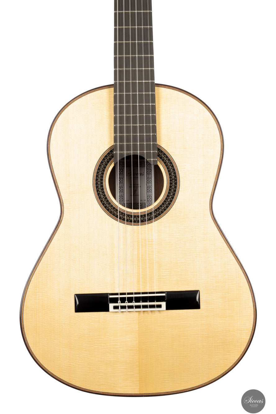 Siccas Luthiers - Creation Doubletop Spruce 63 cm - Front view