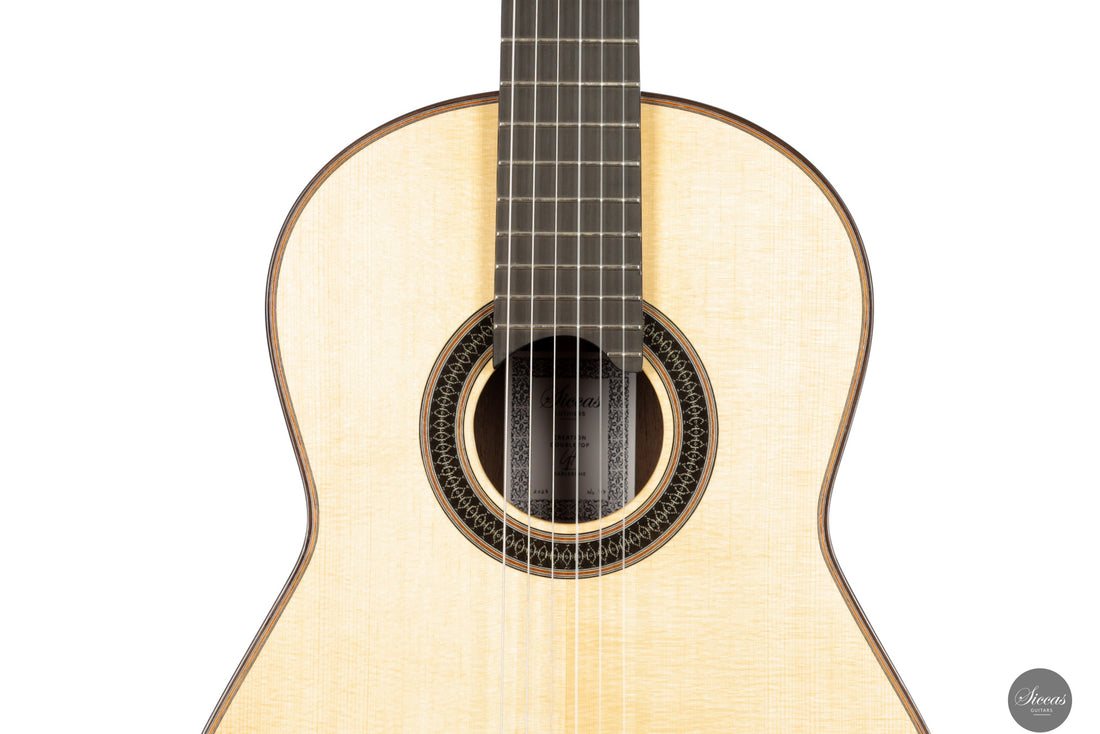 Siccas Luthiers - Creation Doubletop Spruce 63 cm - Front view