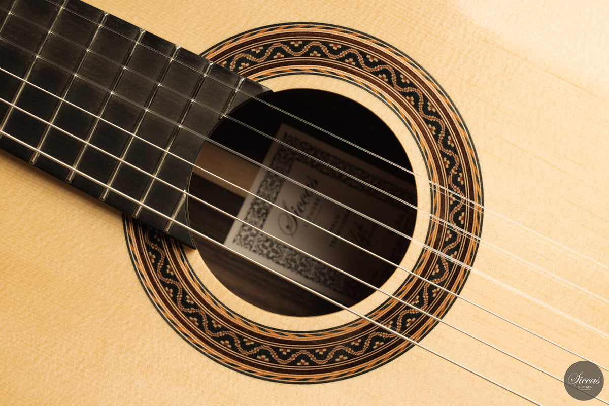 Siccas Luthiers - Halo Traditional Spruce