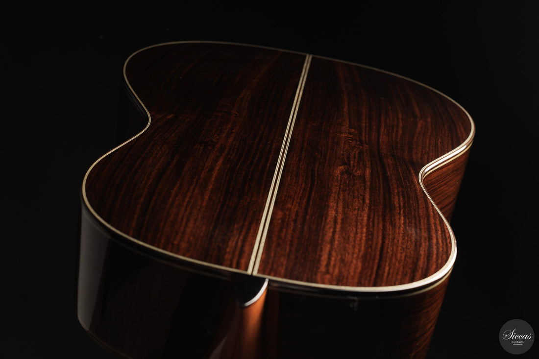 Siccas Luthiers - Halo Traditional Cedar - Back and sides