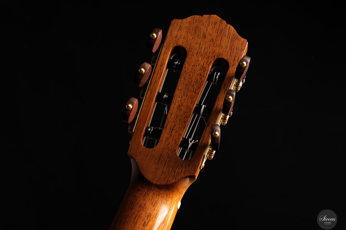 Siccas Luthiers - Legacy Doubletop Spruce - Neck and tuner