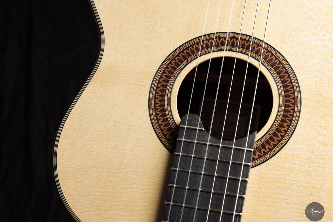 Siccas Luthiers - Recital Contemporary Doubletop Lattice Spruce 64 cm