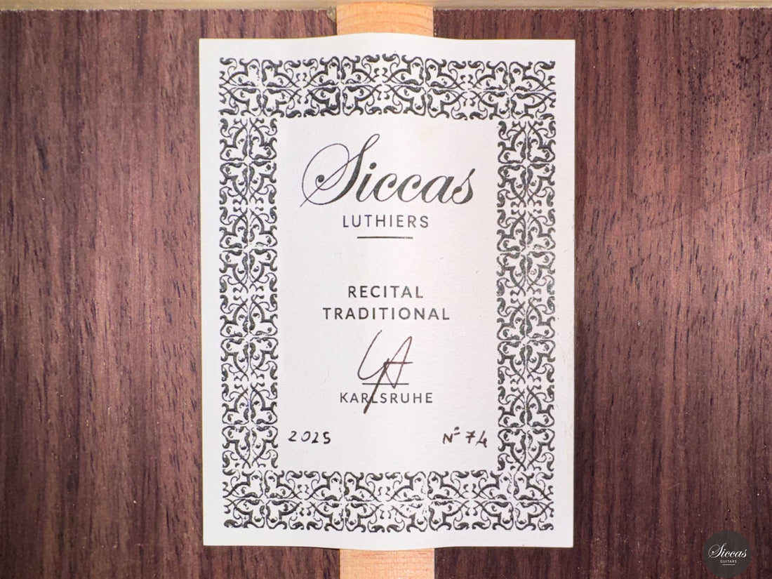 Siccas Luthiers - Recital Traditional Spruce 64 cm - Certificate