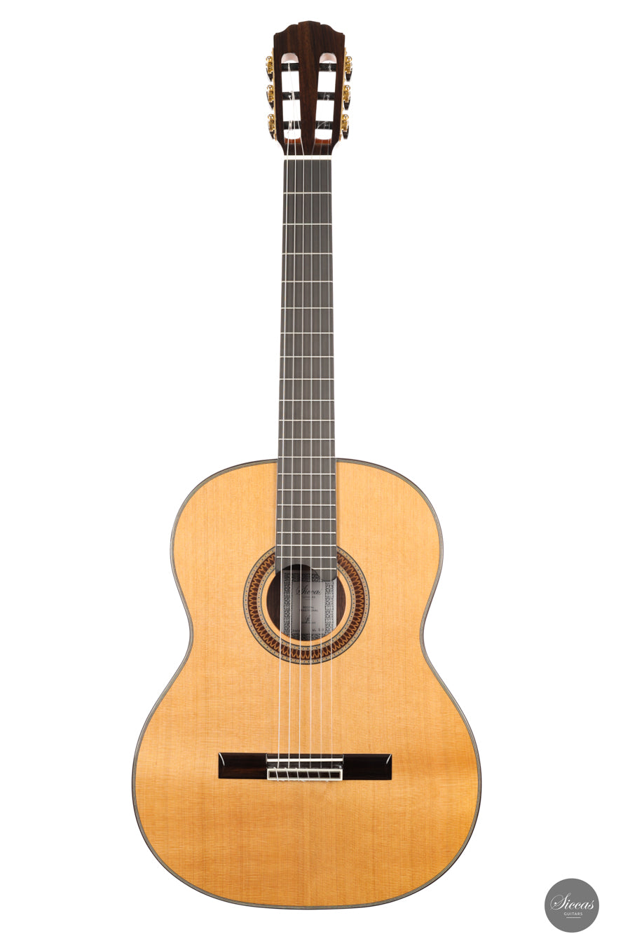 Siccas Luthiers - Recital Traditional Cedar - Full view