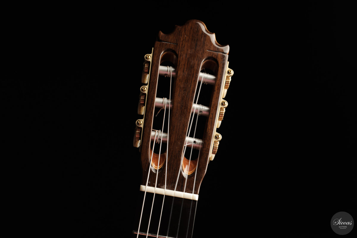 Vicente Carrillo - 2026 Gabriela II - Cedar 64 cm